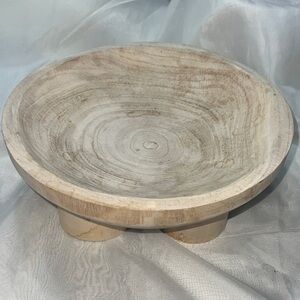 Blooming like Rustic Cream Wooden Serving Bowl on triers